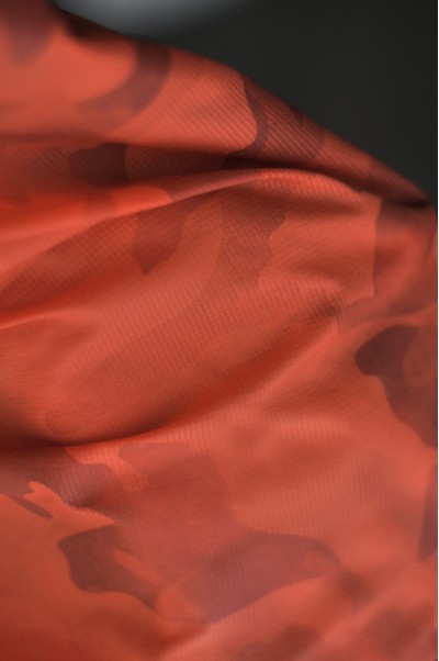 SD-TB  感溫變色面料－31℃溫變 100%尼龍  69g／m 半透明輕薄皮膚風衣布料 迷彩橙 感溫布 細節-2